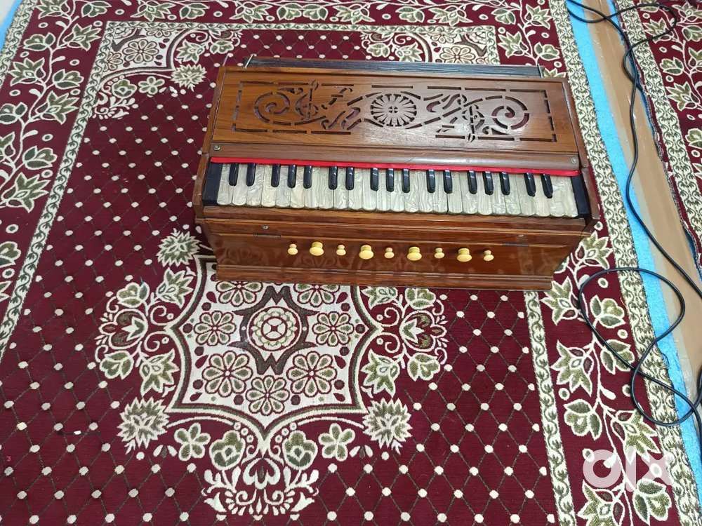 Harmonium very good condition