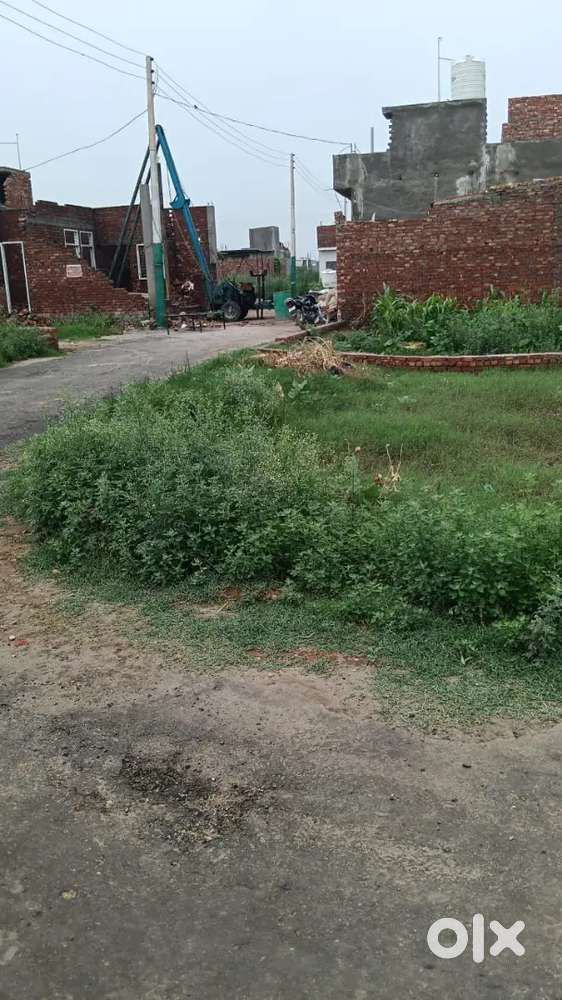 Corner Plot for Sale in Satguru Estate, 
Sahabana Colony - Ludhiana