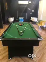 Billiard Table With 4 Sticks For Sale