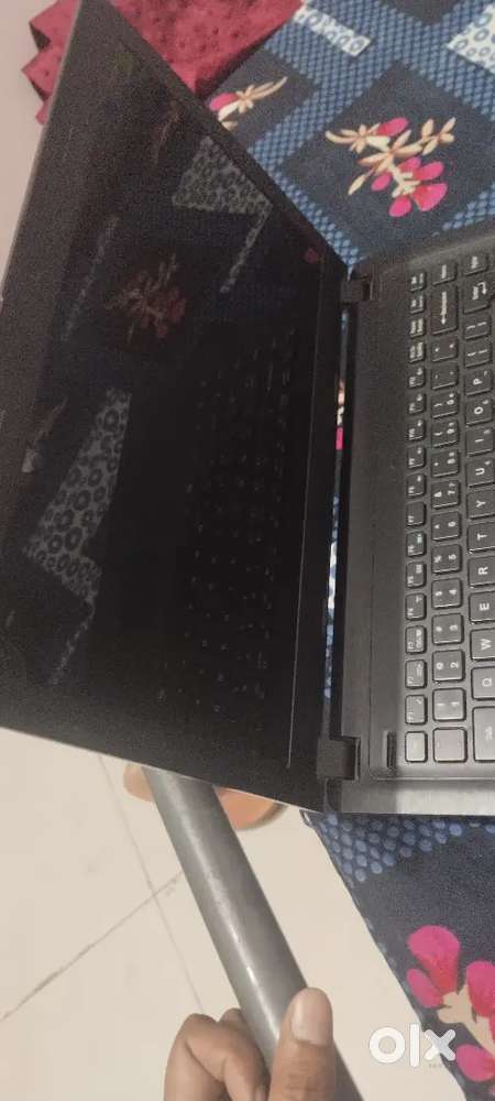 I want to sell my new condition acer laptop urgent sell karna h 6000