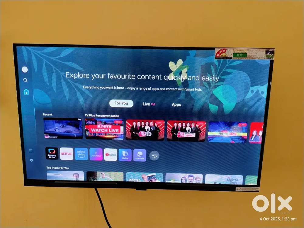 Brand new samsung smart TV with HDR10