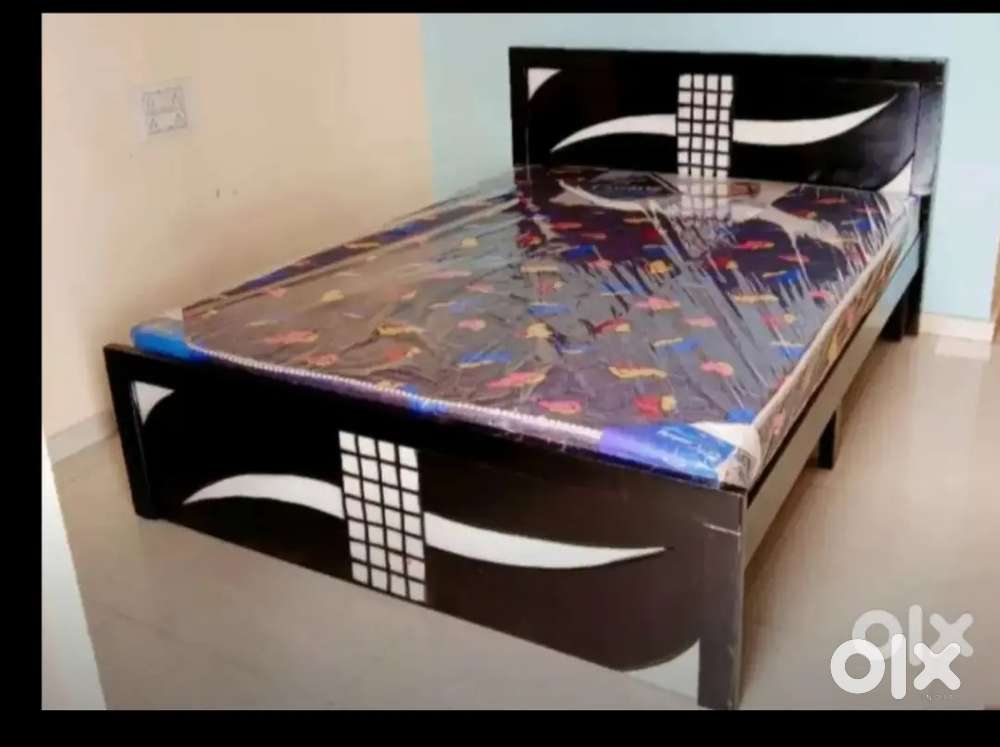 New Queen size bed with mattresses at very affordable price available