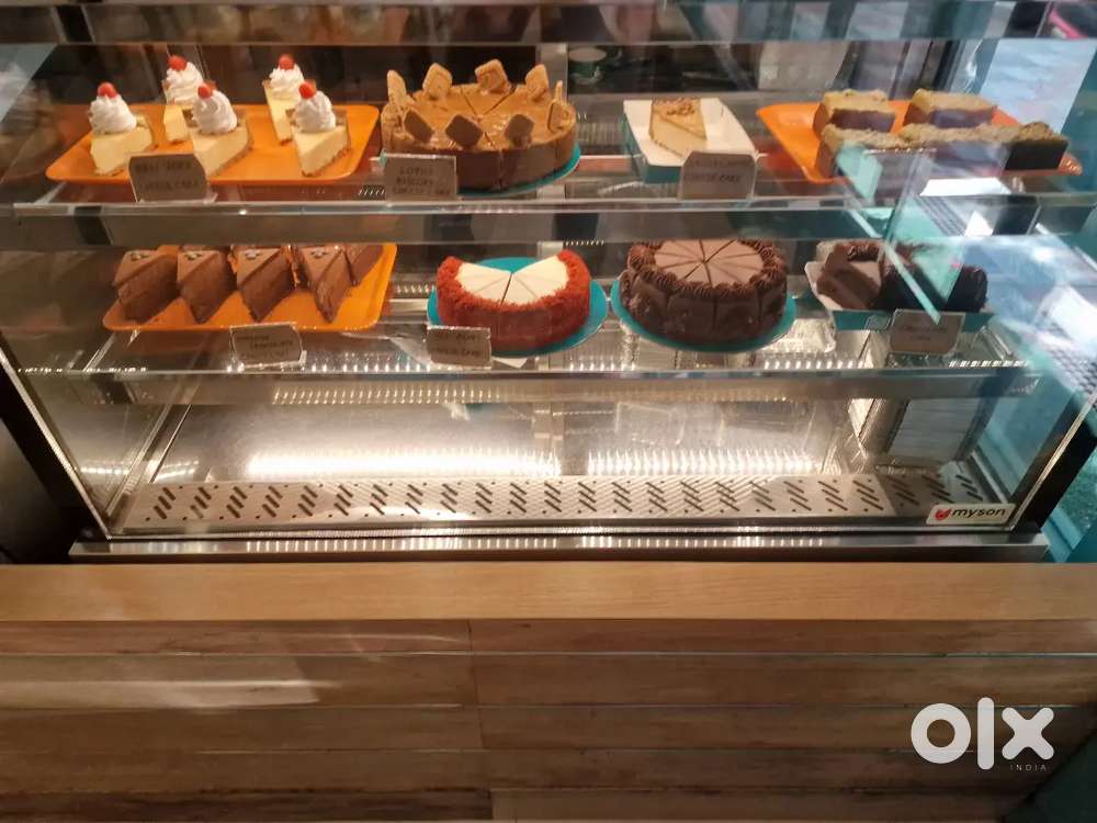 Cashier cum billing lady staff