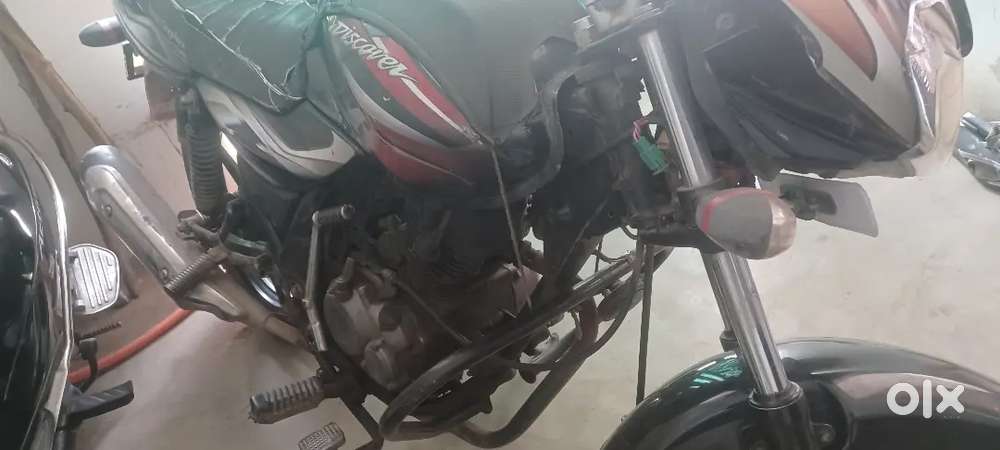 25000 me Discover bike jaldi bechna first owner