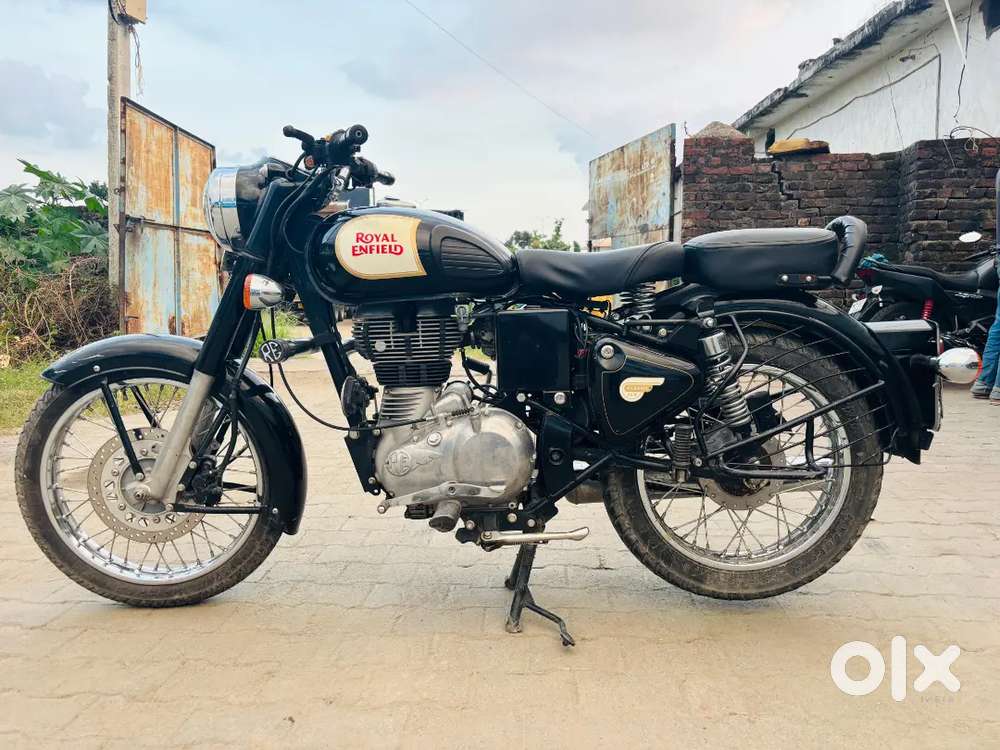 Newly condition bike fully insured and serviced single hand driven.