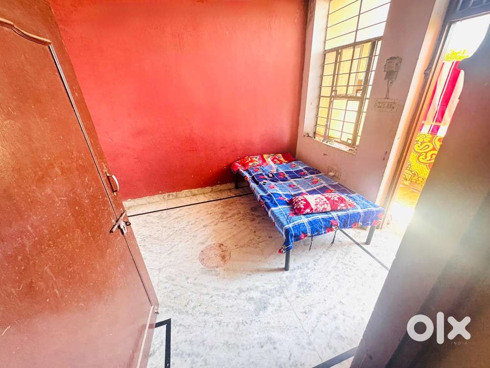 Room For Rent Available