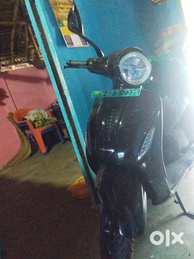 Bajaj chetak ev 2903 new but repair