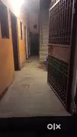 50 gaj ka makan hai grund ,fast flor lanter 3 flor 1 roum gater patya