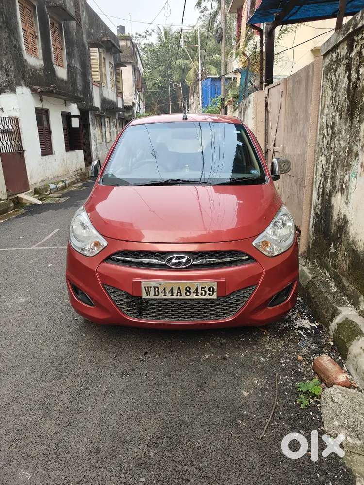 HYUNDAI I10 in very good connection and just 22311 km run