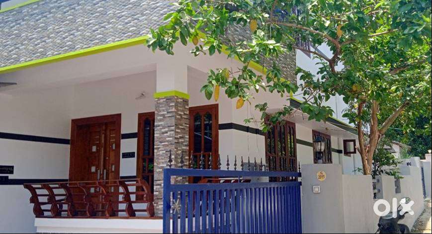 PG for ladies (Food and Accomodation) near Techno Park Kazhakuttam