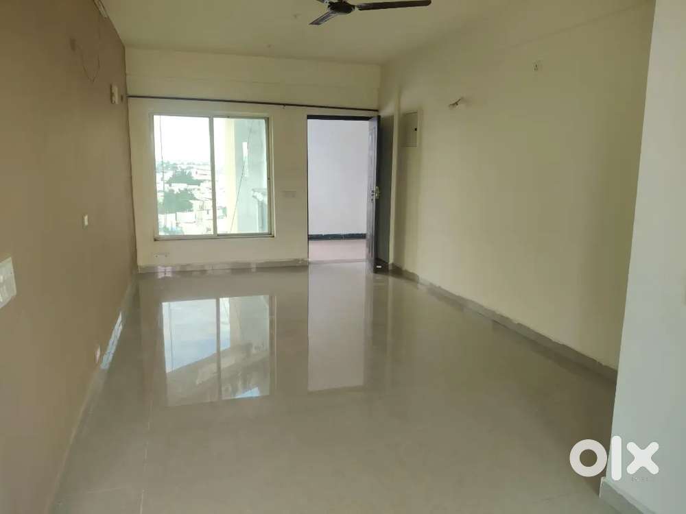 2 BHK big flat for sale near Mahindra township