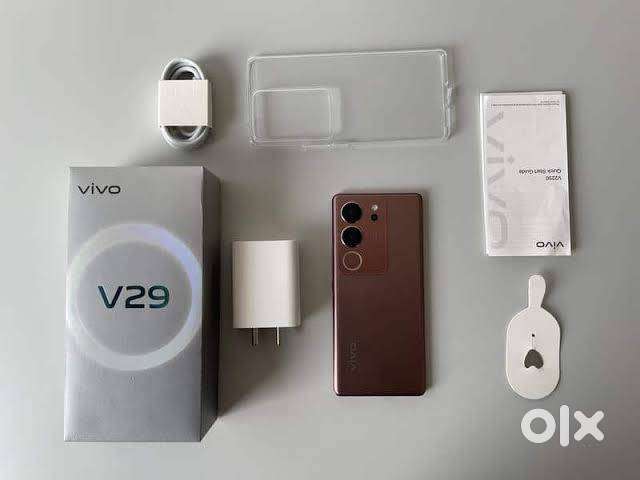 VIVO V29 REFURBISHED ( 8 GB RAM AND 128 GB STORAGE )
