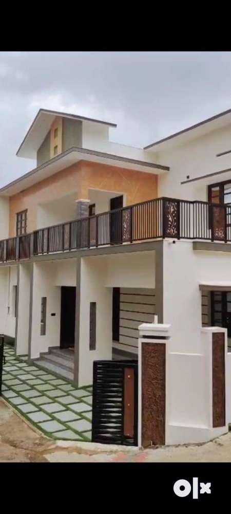 4BHK Semifurnished House with 5Cent in Thevakkal, Kakkanad.2400sqft