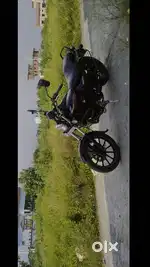 Bajaj avenger 150 street