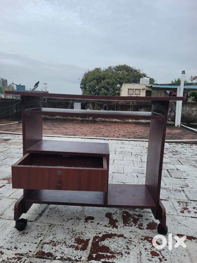 Study table / computer table