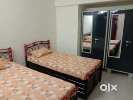 Pg for boys and girls in pitampura
