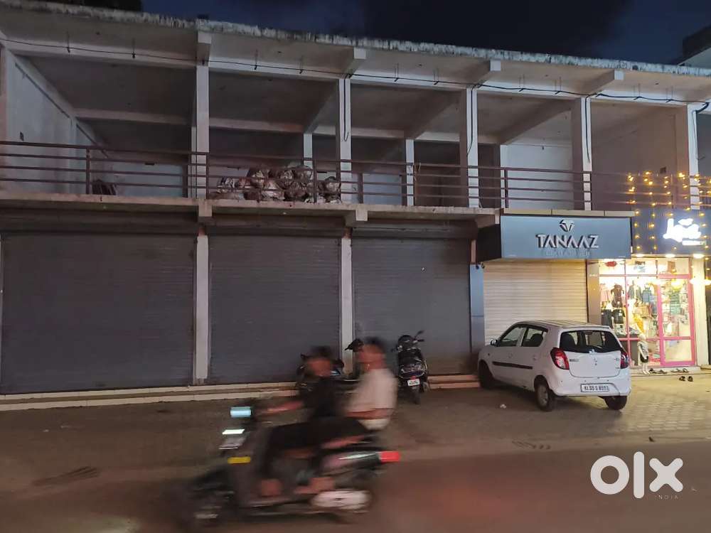 Commercial building/rooms for rent in tanalur town