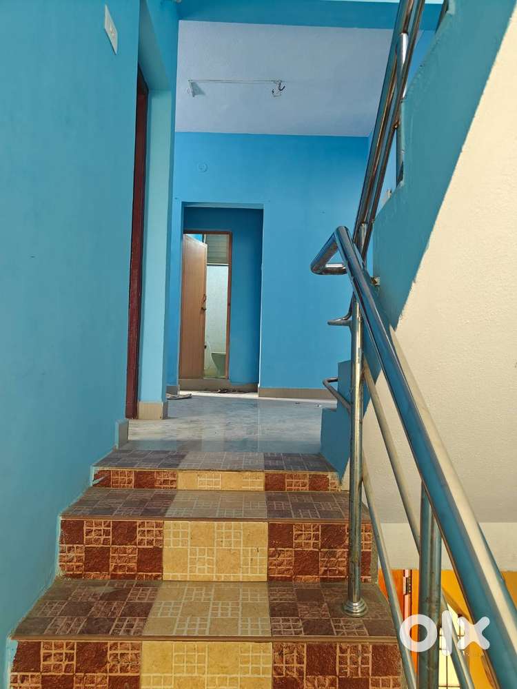 Private Terrace with 2 BHK 3kms from Elcot Sez