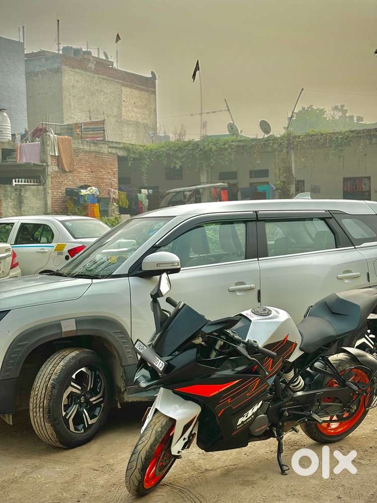 KTM RC 125 –  Fancy Number 0013  Company Maintained