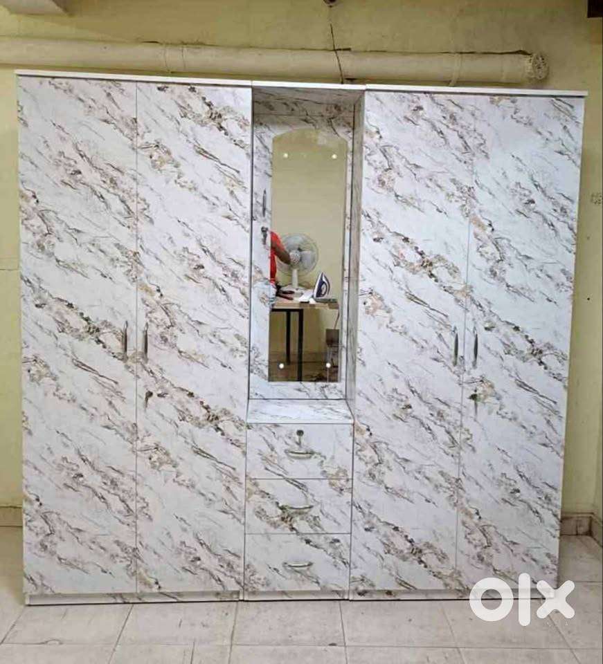 Brand new 3 door almirah
