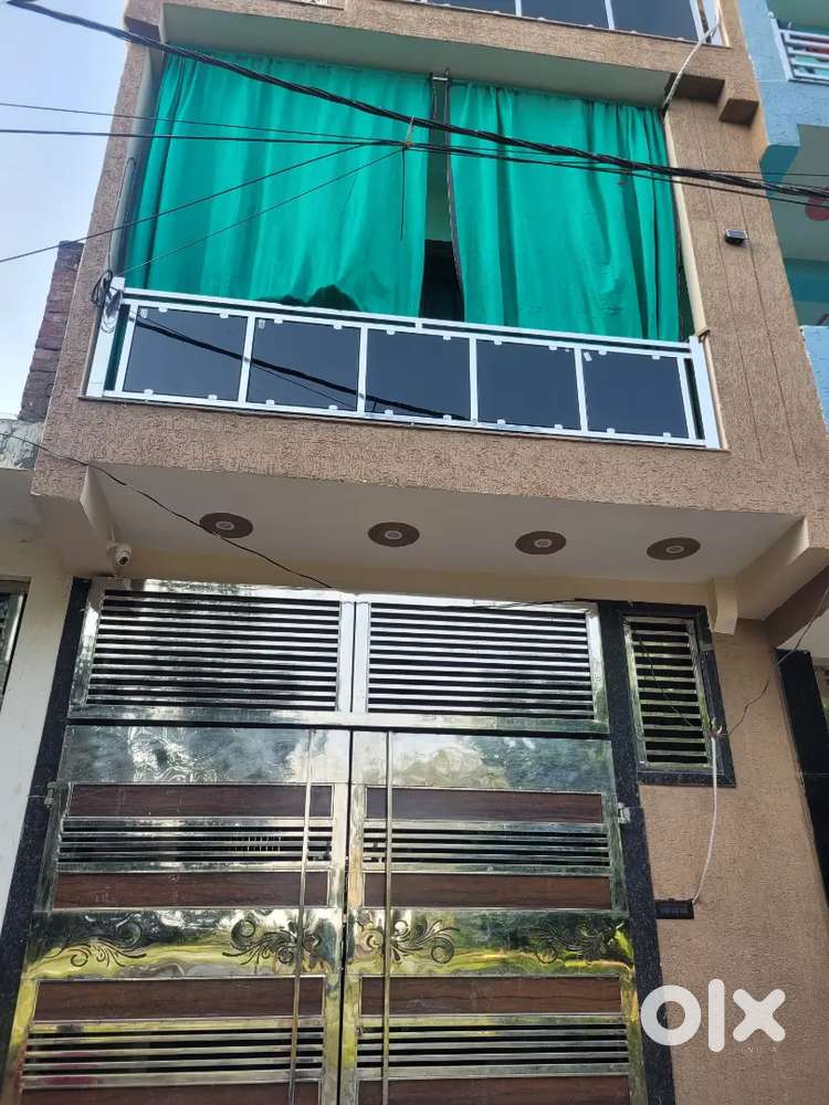 New house park facing