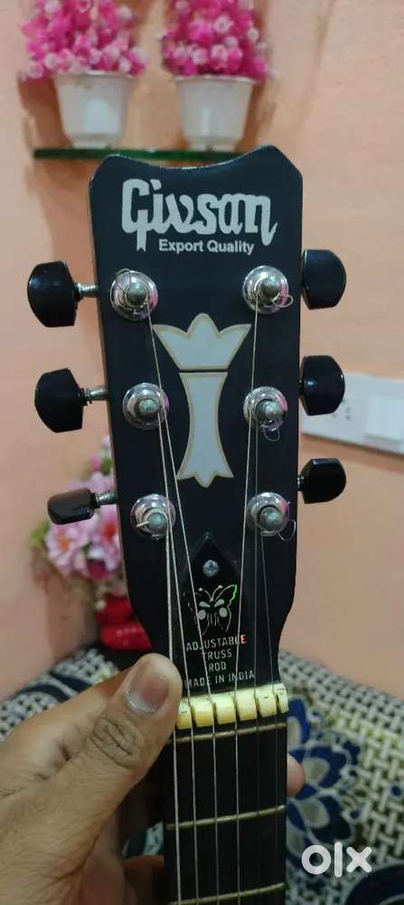 Guitar for sell 1 month old