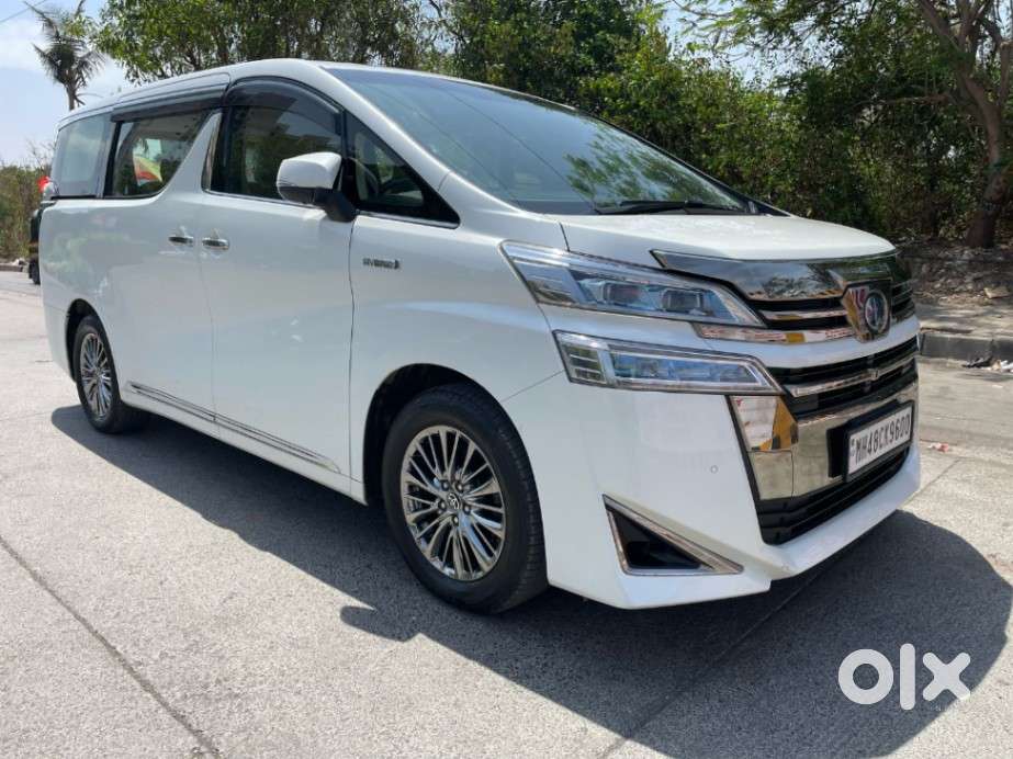 Toyota VELLFIRE VIP – Executive Lounge, 2023, CNG & Hybrids