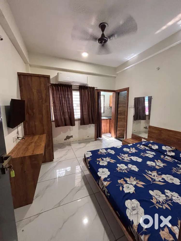 Zero Brokrege Fully Furnished 1Rk Near Bombay Hospital Square