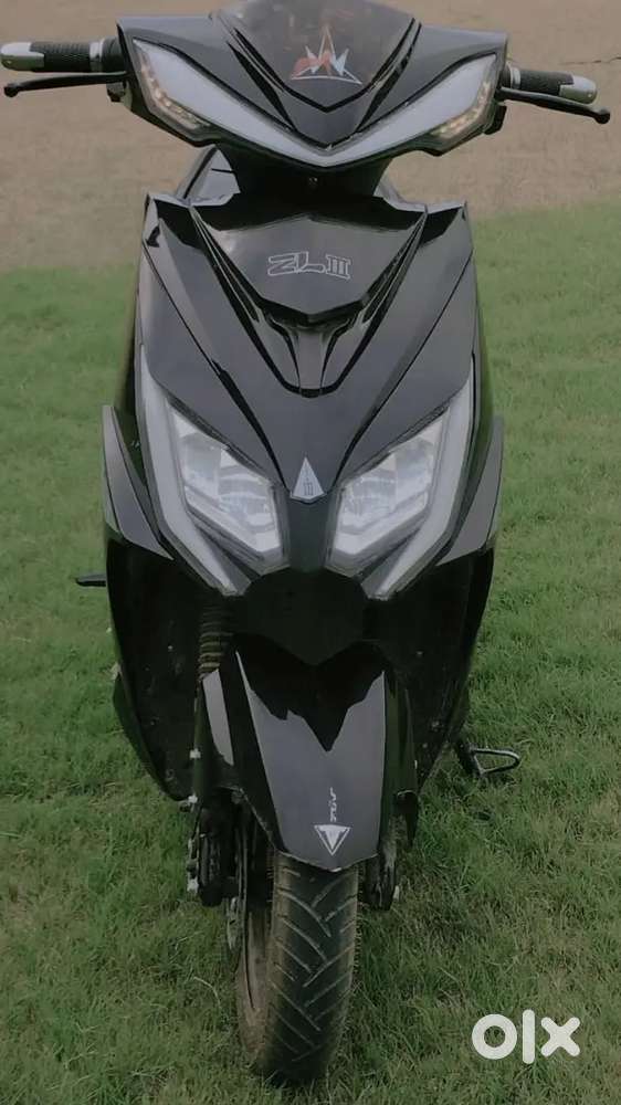 Electric scooty