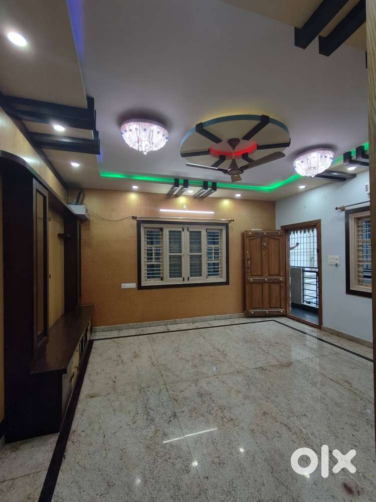 Opposite to Bagmane Solarium City