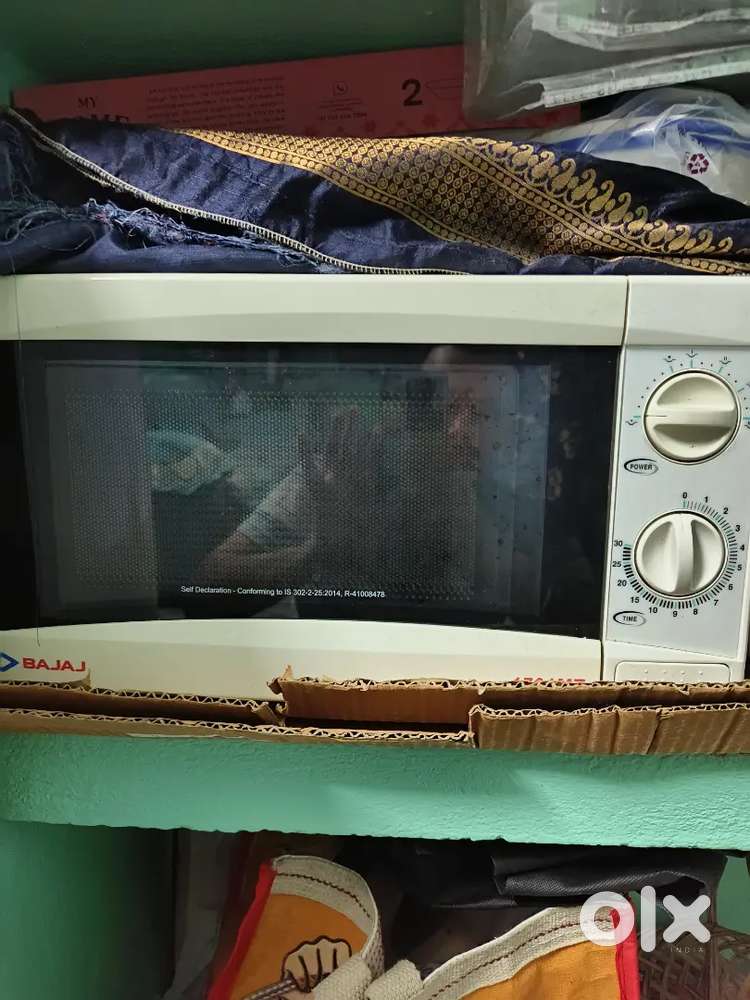 Bajaj microwave