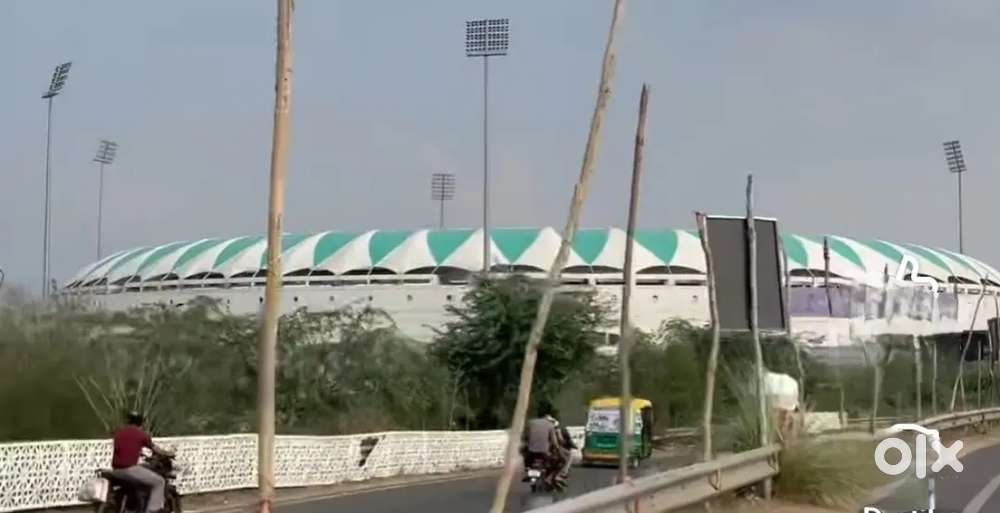 इकाना स्टेडियम शालीमार वन वर्ल्ड के पास आवासीय प्लॉट