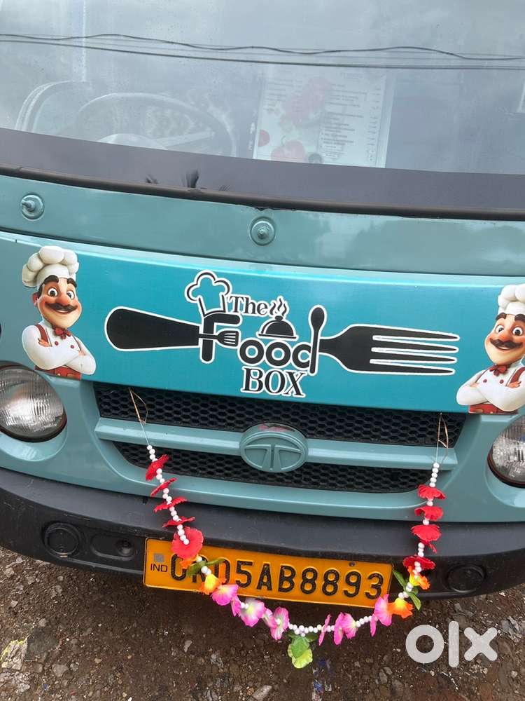 FAST FOOD.       Cook