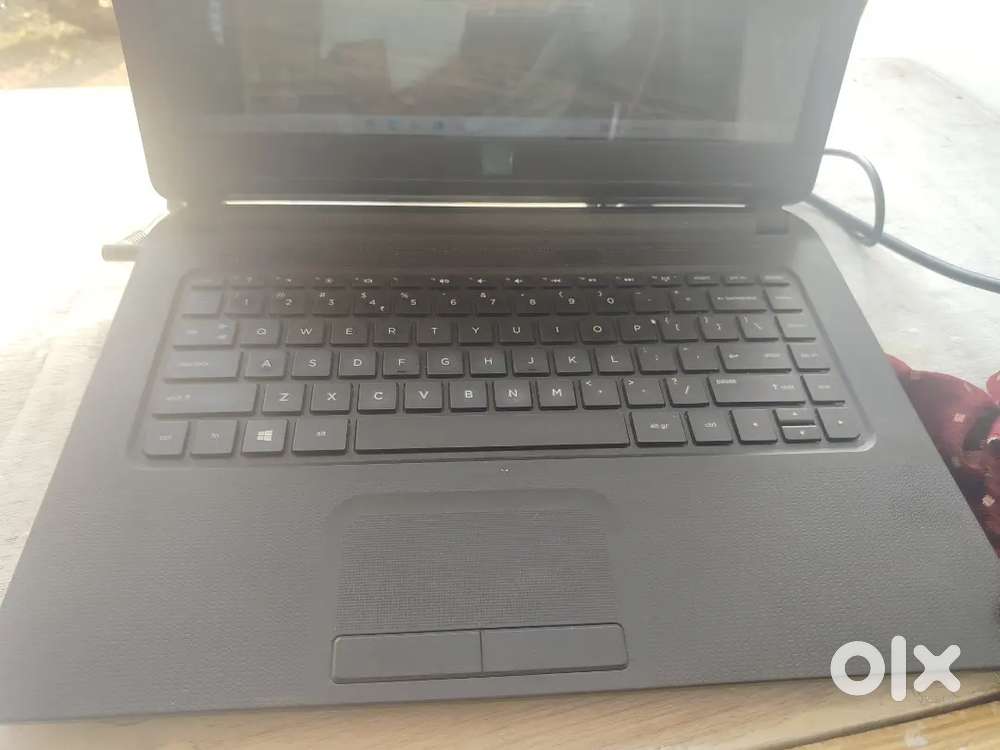Hp leptop 250gb ssd