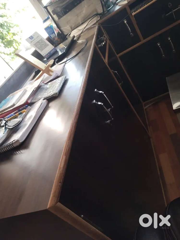 Shop counter