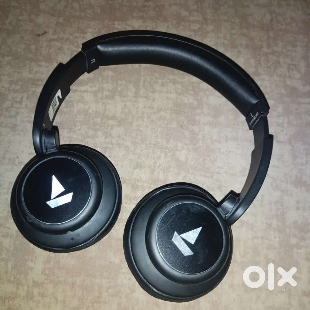 Boat rokerz 450 pro  ( headphones)