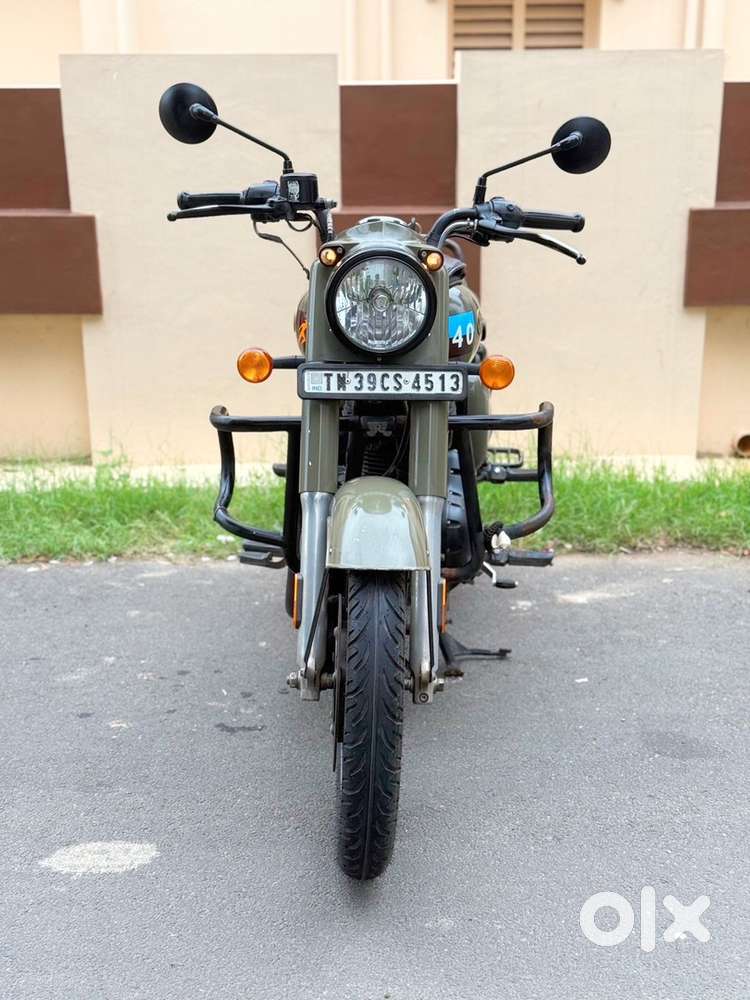 All good good condition showroom service record