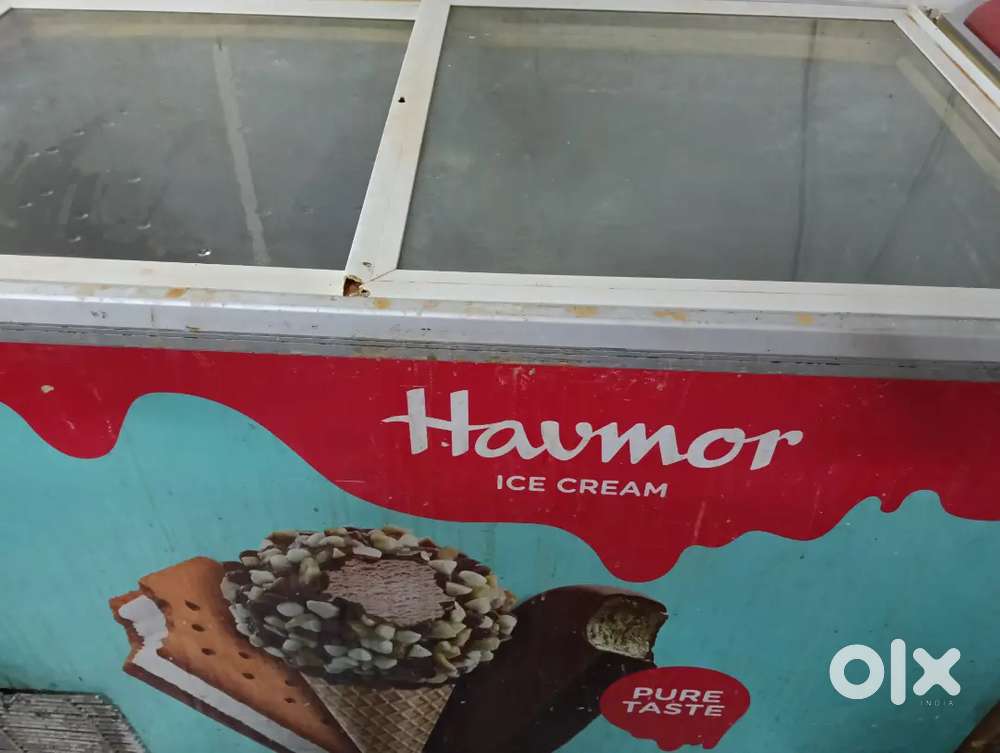 Commercial deep freezer