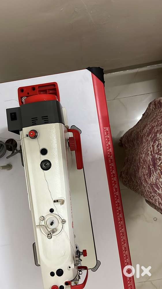 Industrial sawing machine