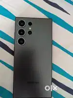 Samsung S24 ultra 256gb 3 months old with box