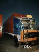 Ashok Leyland 32 feet Closed Container