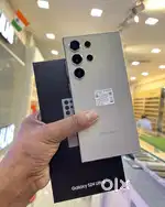 Selling my 6 months old Samsung. Need urgent money