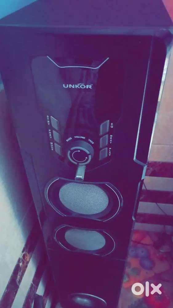 Unkor tower speakers