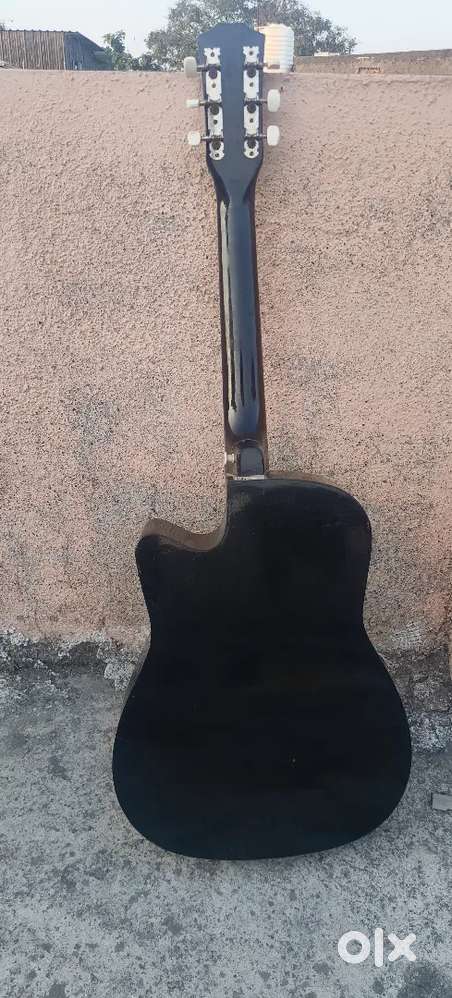 I want sell Gitar