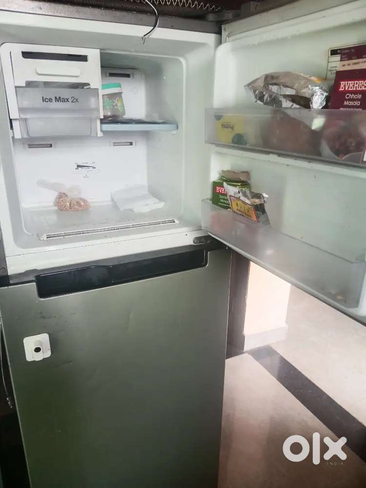 Samsung double door frige
