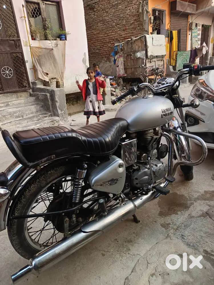 Mohan garden New Delhi gali no 11sec 1hos no 11