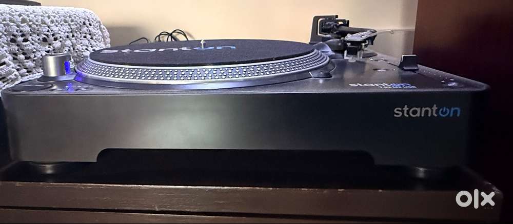 Stanton professional turntable