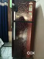 Kelvinator double door good condition