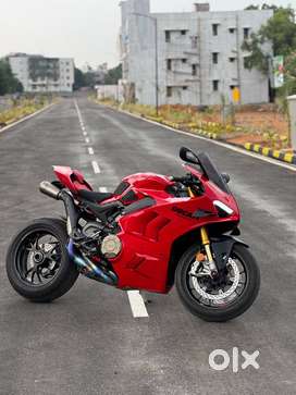 Ducati Panigale V4S under warranty