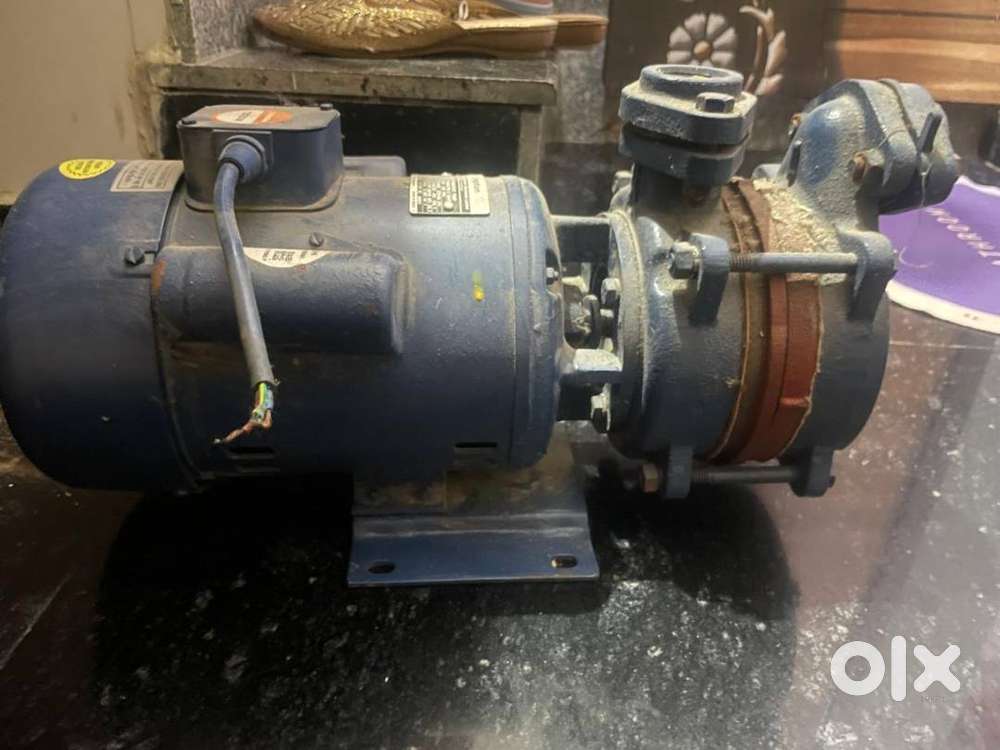 Crompton 1HP Self Priming Refenerative Pump - DM810D